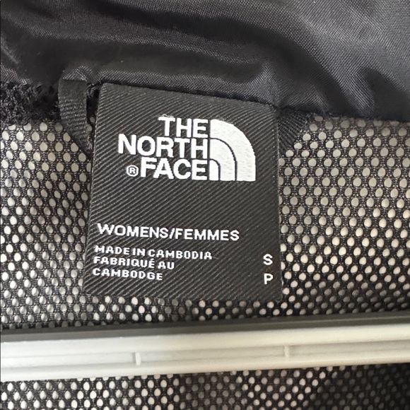 The North Face Women's Black Rain Jacket Smal - Picture 2 of 3